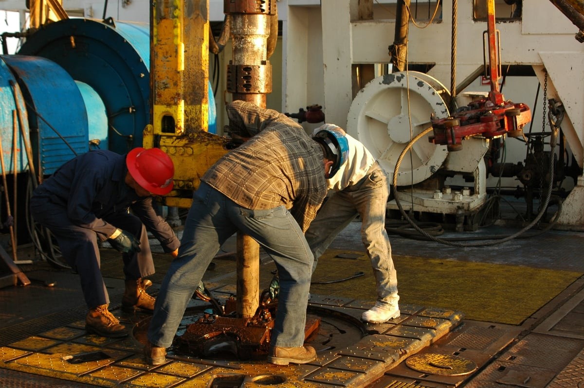 Roughnecks at work.